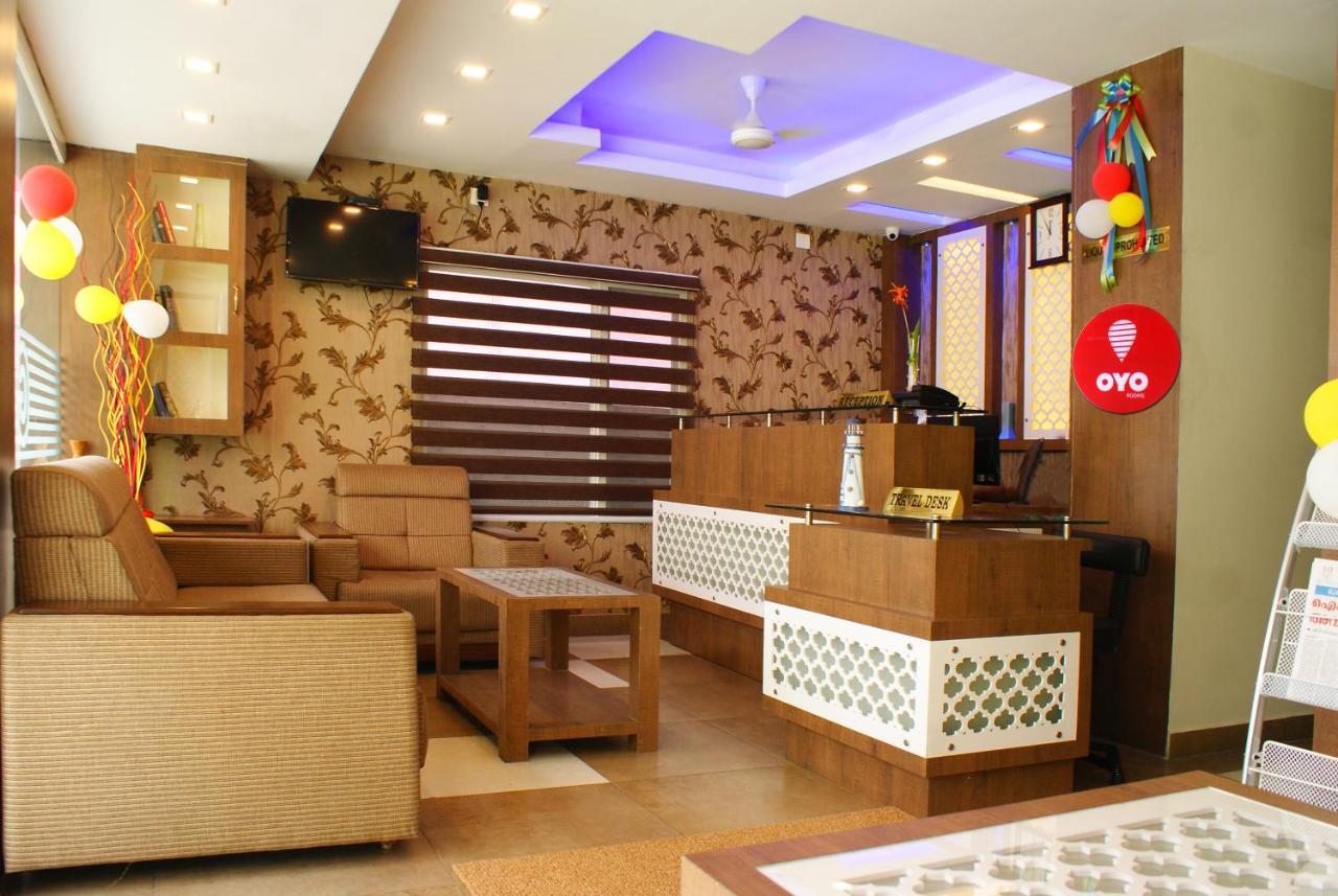 Collection O 8267 Galaxy Inn Kochi Buitenkant foto